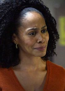 Simone Missick
as Mercedes 