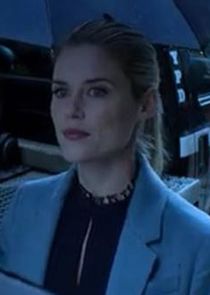 Rachael Taylor
as Trish Walker