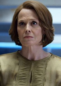 Sigourney Weaver
as Alexandra