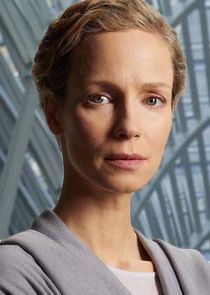 Laura Regan
as Agatha
