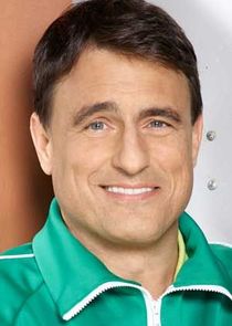 Benjamin Koldyke
as Jimmy Hooper