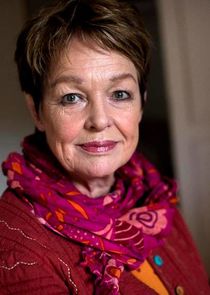 Ghita Nørby
as Ingeborg Skjern