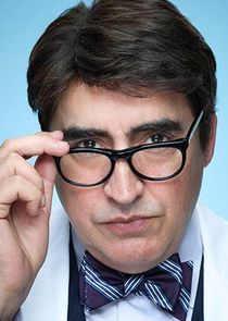 Alfred Molina
as Dr. Harding Hooten