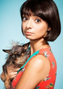 Kate Micucci
as Julie Kane