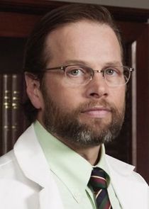 James Le Gros
as Dr. Dan Harris