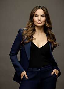 Katrina Law
as Special Agent Jessica Knight