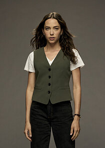 Mariel Molino
as Special Agent Cecilia 