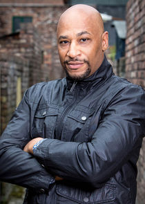 Terence Maynard
as Dr. Lang