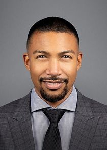 Charles Michael Davis
as Special Agent Quentin Carter