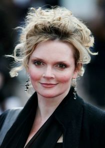 Sharon Small
as Liz Draycott