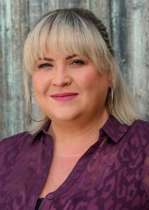 Leah MacRae
as Sophie Warren