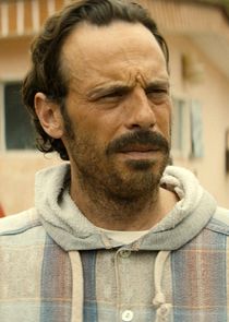 Scoot McNairy
as Walt Breslin