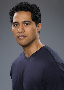 Alex Tarrant
as Special Agent Kai Holman