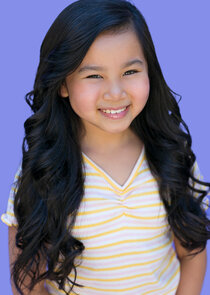 Brandilyn Cheah
as Waverly Shellska