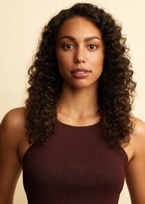 Emma Ferreira
as Ness