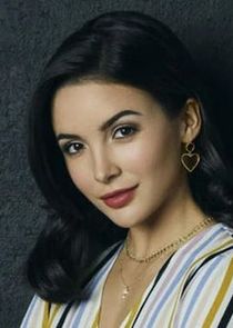 Maddison Jaizani
as Bess Marvin