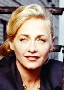 Patti D'Arbanville
as Lieutenant Virginia Cooper