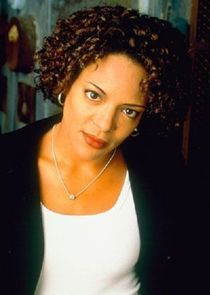 Lauren Vélez
as Detective Nina Moreno