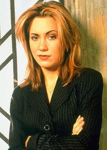 Marisa Ryan
as Detective Nell Delaney