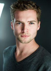 Patrick Johnson
as Ray Santino Jr.