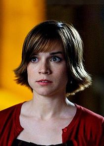 Renée Felice Smith
as Intelligence Analyst Penelope 