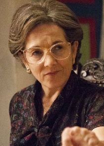 Paulina Garcia
as Hermilda Gaviria