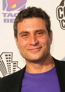 Paul Provenza
as Dr. Phillip 