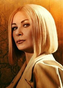 Catherine Zeta Jones
as Billie Pearce