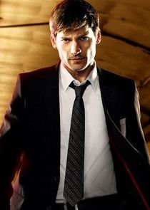 Nikolaj Coster-Waldau
as John Amsterdam