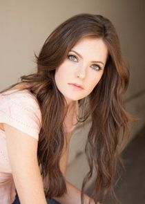 Meghann Fahy
as Devon DeWitt