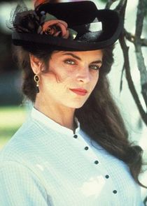 Kirstie Alley
as Virgilia Hazard