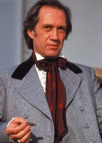 David Carradine
as Justin LaMotte