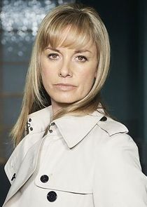 Tamzin Outhwaite
as DCI Sasha Miller