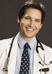 Peter Facinelli
as Dr. Fitch Cooper
