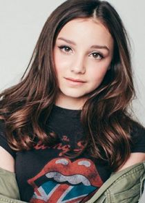 Mackenzie Aladjem
as Fiona Peyton