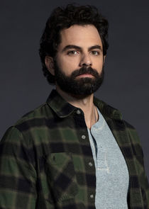 Gerardo Celasco
as Ty Salazar