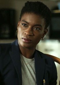 Ashley Romans
as Detective Tabitha Hutter