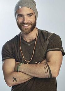 Joshua Sasse
as Xavier Holliday