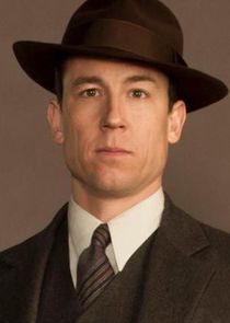 Tobias Menzies
as Frank Randall