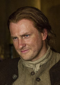 Steven Cree
as Ian Murray