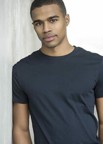 Kyle Bary
as Quincy Dupont