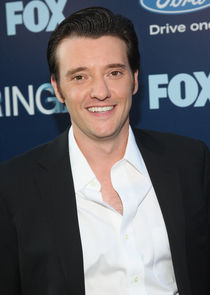 Jason Butler Harner
as Roy Petty