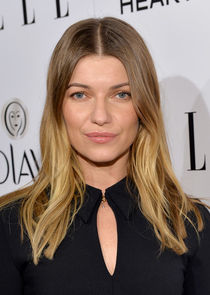 Ivana Miličević
as Arianna Demachi