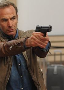 Robson Green
as Lt Col Philip Locke