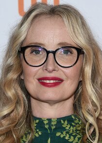 Julie Delpy
as Justine Loiselle