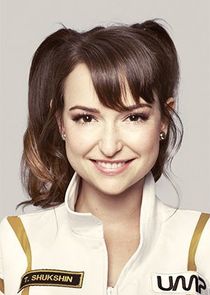 Milana Vayntrub
as Tina Shukshin