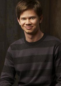 Lee Norris
as Marvin 