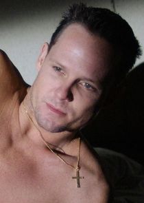 Dean Winters
as Ryan O'Reily