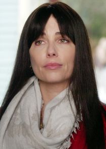 Maxim Roy
as Alice Harlow