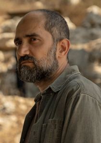 Shlomi Elkabetz
as Simon